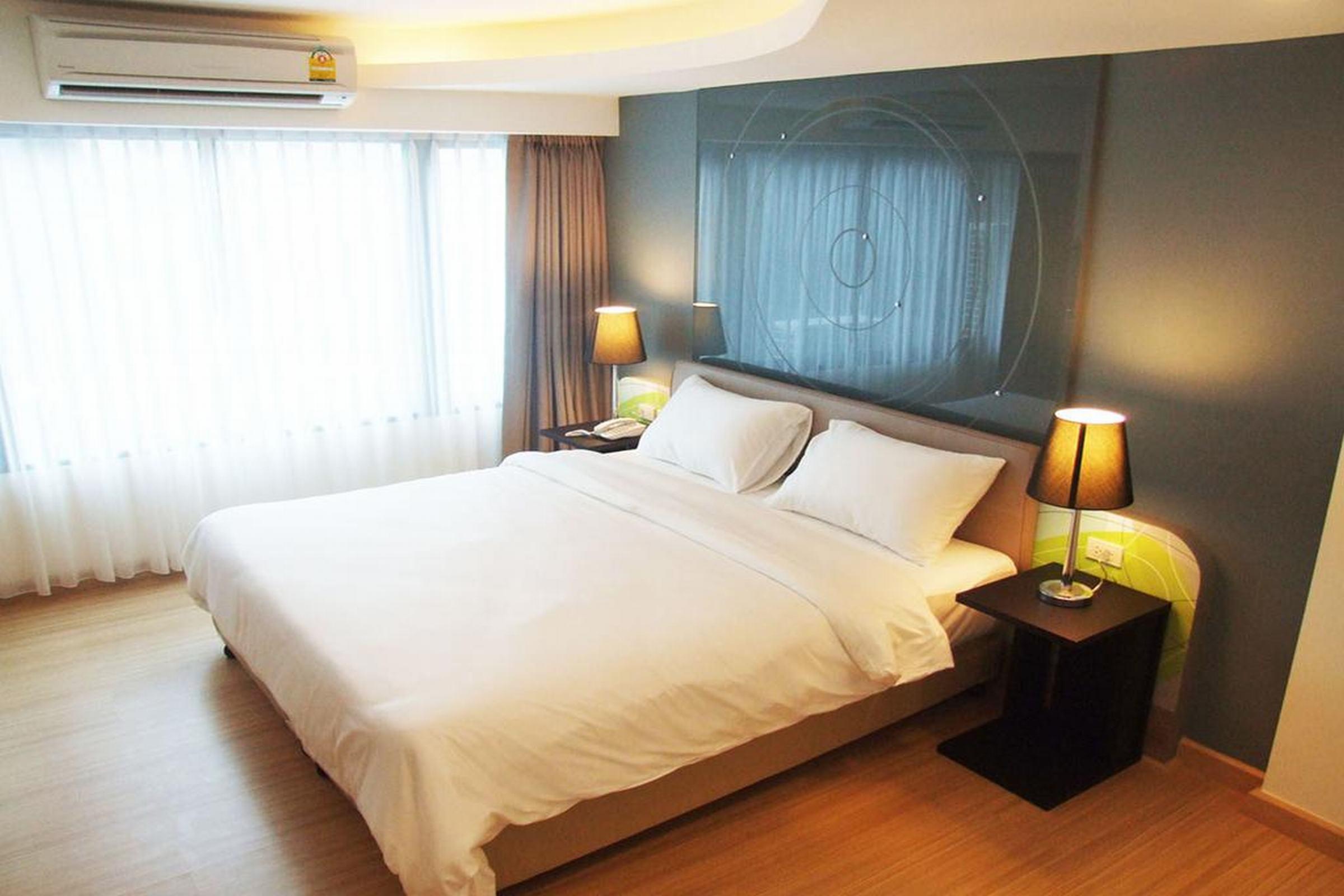 Grand Tower Inn Sathorn Hotel - Sha Plus Bangkok Ngoại thất bức ảnh