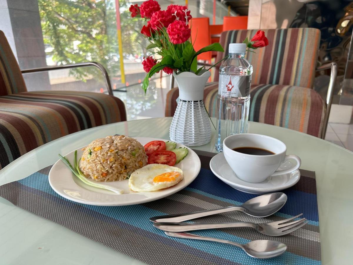 Grand Tower Inn Sathorn Hotel Bangkok Ngoại thất bức ảnh