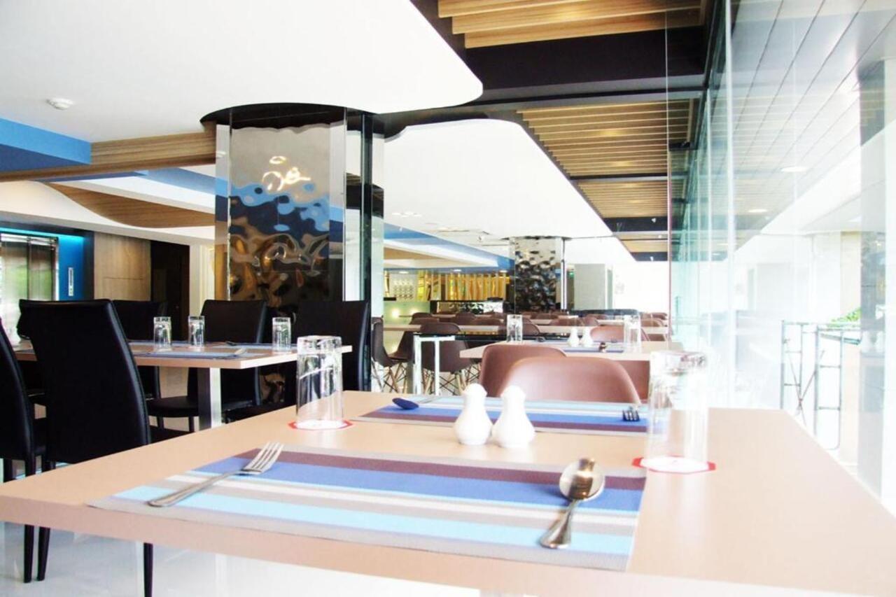 Grand Tower Inn Sathorn Hotel Bangkok Ngoại thất bức ảnh